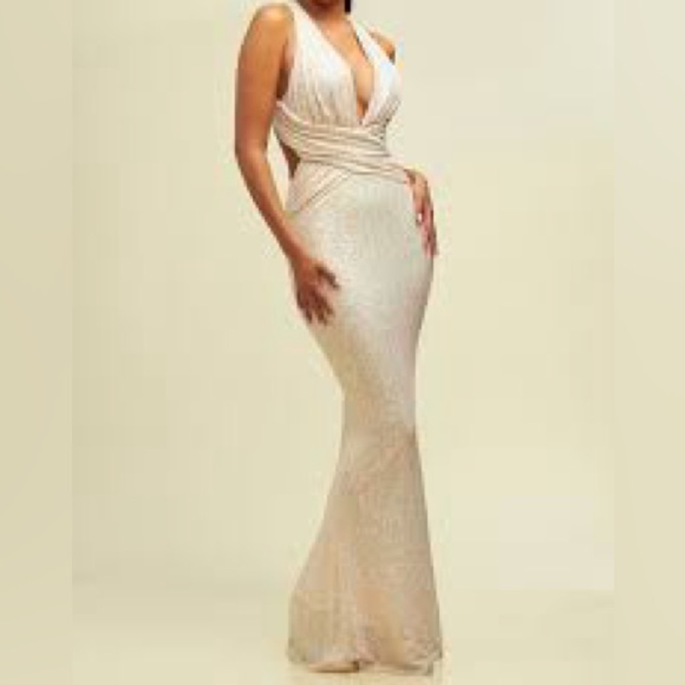Brand new dress Sparkling Le Chateau - Picture 1 of 6